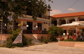  Hotel Alexandros  Ормос Панагиас